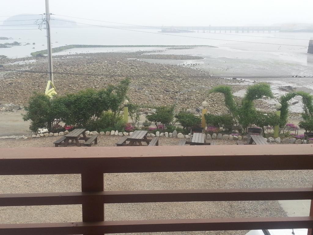 Yongdu Beach Pension โพเรียง ภายนอก รูปภาพ