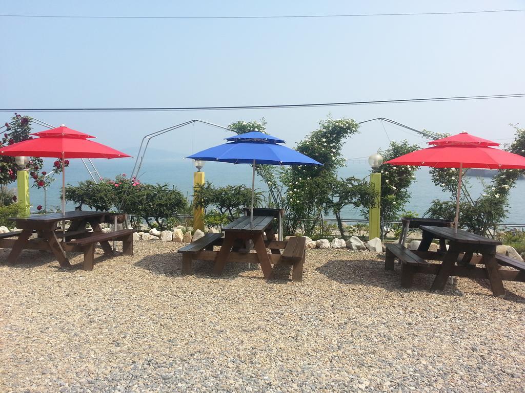 Yongdu Beach Pension โพเรียง ภายนอก รูปภาพ