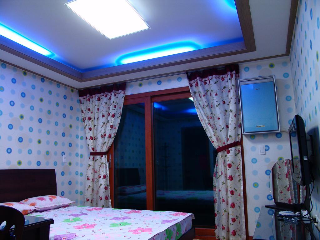 Yongdu Beach Pension โพเรียง ภายนอก รูปภาพ