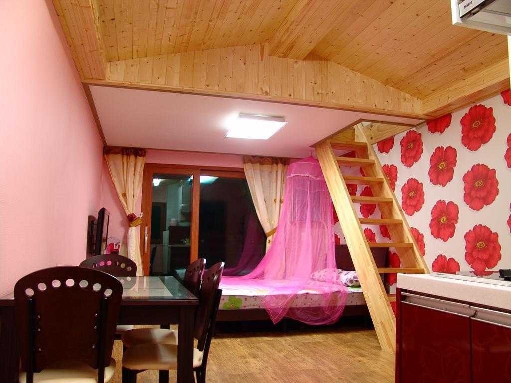 Yongdu Beach Pension โพเรียง ภายนอก รูปภาพ