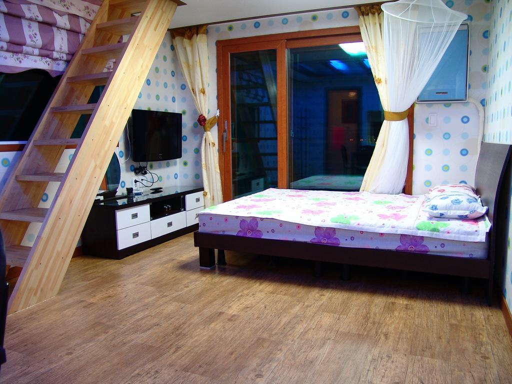 Yongdu Beach Pension โพเรียง ภายนอก รูปภาพ